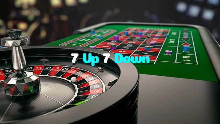 7 Up 7 Down casino presented on mobile device in Pakistan with slots and live games